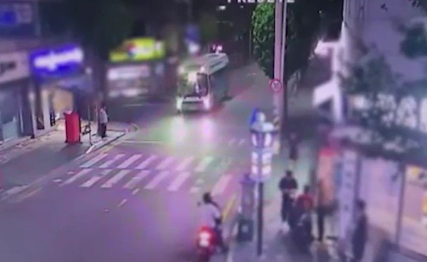 965545500_rzl3EF8R_7f668a23a05404880f3a3c5ef4a66942ec437d40.jpg